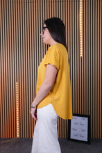 Carica l'immagine nel visualizzatore di Gallery, T Shirt Marilena