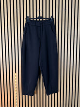 Carica l'immagine nel visualizzatore di Gallery, Pantalone Carota Gaia