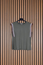 Carica l'immagine nel visualizzatore di Gallery, T Shirt Eva
