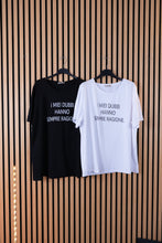 Carica l'immagine nel visualizzatore di Gallery, T Shirt Curvy Ragione

