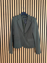 Carica l'immagine nel visualizzatore di Gallery, Giacca Nora
