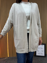 Carica l&#39;immagine nel visualizzatore di Gallery, Cardigan Maddalena

