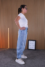 Carica l'immagine nel visualizzatore di Gallery, Jeans Lidia
