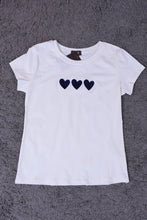 Carica l'immagine nel visualizzatore di Gallery, T Shirt Cuoricini
