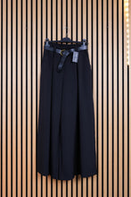 Carica l'immagine nel visualizzatore di Gallery, Pantalone Palazzo Eva
