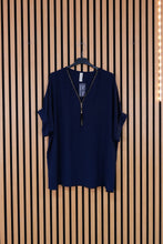 Carica l'immagine nel visualizzatore di Gallery, Camicia Over Zip
