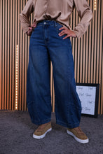 Carica l'immagine nel visualizzatore di Gallery, Jeans Vanessa
