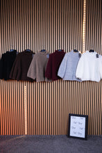 Carica l'immagine nel visualizzatore di Gallery, Maglione Cloe
