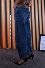 Carica l'immagine nel visualizzatore di Gallery, Jeans Camilla
