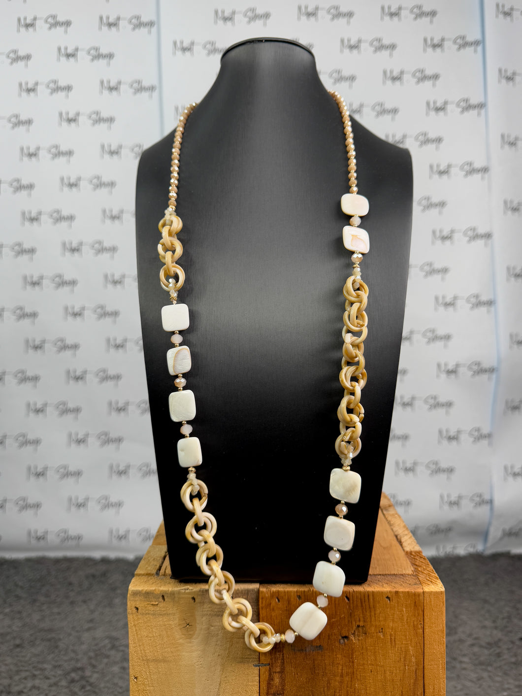 Collana Giada