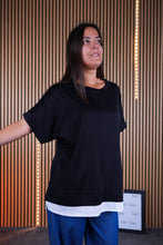 Carica l'immagine nel visualizzatore di Gallery, T shirt Curvy Giada
