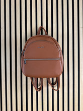 Carica l&#39;immagine nel visualizzatore di Gallery, Zaino Asia
