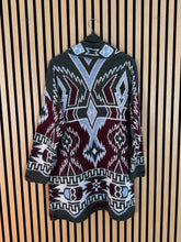 Carica l'immagine nel visualizzatore di Gallery, Cardigan Over Gaia
