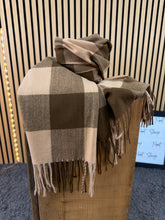 Carica l'immagine nel visualizzatore di Gallery, Sciarpa Linda
