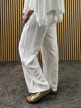Carica l&#39;immagine nel visualizzatore di Gallery, Pantalone Over Vanessa
