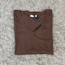 Carica l&#39;immagine nel visualizzatore di Gallery, T shirt Altamira  V
