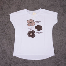 Carica l'immagine nel visualizzatore di Gallery, T Shirt Over Fiori

