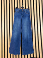 Carica l'immagine nel visualizzatore di Gallery, Jeans Miriam
