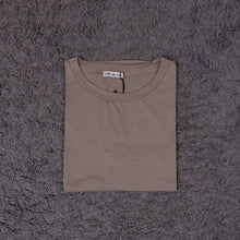 Carica l'immagine nel visualizzatore di Gallery, T Shirt Curvy Basica
