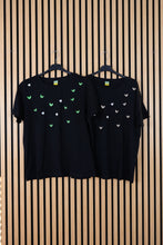 Carica l'immagine nel visualizzatore di Gallery, T Shirt Cuori

