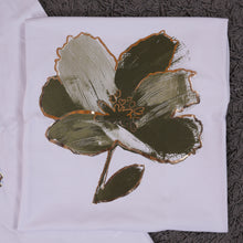 Carica l'immagine nel visualizzatore di Gallery, T Shirt Over Natura
