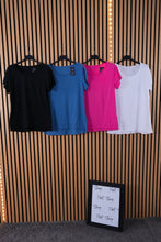Carica l'immagine nel visualizzatore di Gallery, T Shirt Isa
