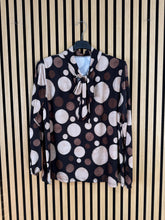 Carica l&#39;immagine nel visualizzatore di Gallery, Maglia Over Pois
