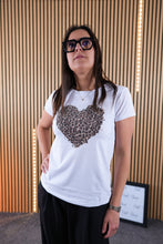 Carica l'immagine nel visualizzatore di Gallery, T Shirt Carmen
