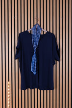 Carica l'immagine nel visualizzatore di Gallery, T Shirt Over Loredana
