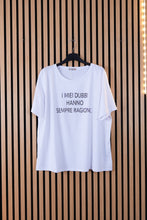 Carica l'immagine nel visualizzatore di Gallery, T Shirt Curvy Ragione

