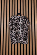 Carica l'immagine nel visualizzatore di Gallery, Maglia Leopard
