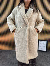 Carica l&#39;immagine nel visualizzatore di Gallery, Cappotto Teddy
