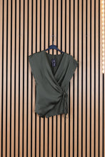 Carica l'immagine nel visualizzatore di Gallery, Camicia Ilenia
