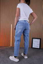 Carica l'immagine nel visualizzatore di Gallery, Jeans Nicoletta
