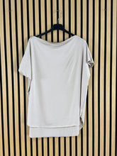 Carica l&#39;immagine nel visualizzatore di Gallery, T Shirt Marilena
