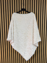 Carica l&#39;immagine nel visualizzatore di Gallery, Poncho Pelliccia
