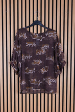 Carica l'immagine nel visualizzatore di Gallery, Camicia Over Tigre
