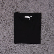 Carica l'immagine nel visualizzatore di Gallery, T Shirt Curvy Basica
