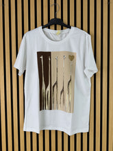 Carica l&#39;immagine nel visualizzatore di Gallery, T Shirt Giraffe
