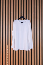 Carica l'immagine nel visualizzatore di Gallery, Maglia Curvy Basica
