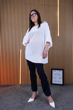 Carica l'immagine nel visualizzatore di Gallery, Maglioncino Curvy Isabel
