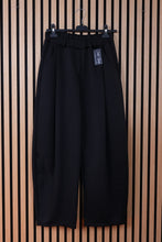 Carica l'immagine nel visualizzatore di Gallery, Pantalone Barrel Mina
