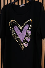 Carica l'immagine nel visualizzatore di Gallery, T Shirt Curvy Daniela
