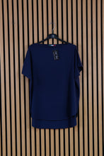 Carica l'immagine nel visualizzatore di Gallery, T Shirt Marilena

