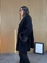 Carica l&#39;immagine nel visualizzatore di Gallery, Cardigan Curvy Cristina
