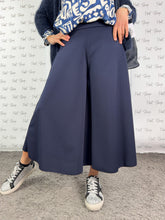 Carica l&#39;immagine nel visualizzatore di Gallery, Gonna Pantalone Fra
