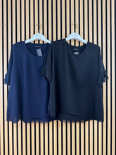 Carica l&#39;immagine nel visualizzatore di Gallery, Camicia Over Carla
