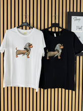 Carica l&#39;immagine nel visualizzatore di Gallery, T Shirt Bassotto
