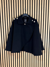 Carica l&#39;immagine nel visualizzatore di Gallery, Mantella Lucrezia
