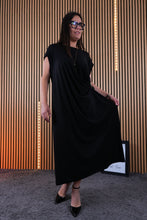 Carica l'immagine nel visualizzatore di Gallery, Abito Curvy Marta
